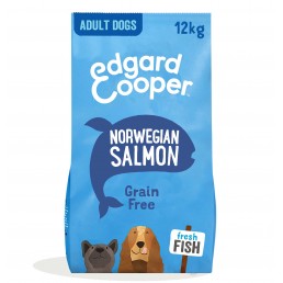 Edgard Cooper mit frischem norwegischem Lachsfleisch für Hunde