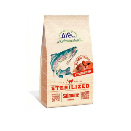 Life Cat Sterilized Crocchette per Gatti